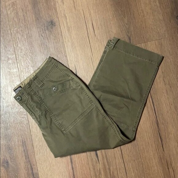 Women's Columbia Olive Green Pantacourt Capri Pants Size 6 - Picture 1 of 7